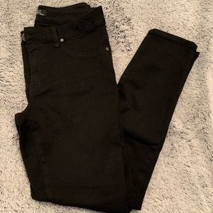 **SOLD** Women’s black Jean legging
